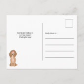 可愛おもしろいいガーリープードル犬イラストレーション移動 案内ポストカード (裏面)