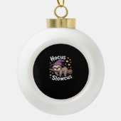 可愛おもしろいいスロスハロウィーン必須Tシャツ セラミックボールオーナメント (正面)