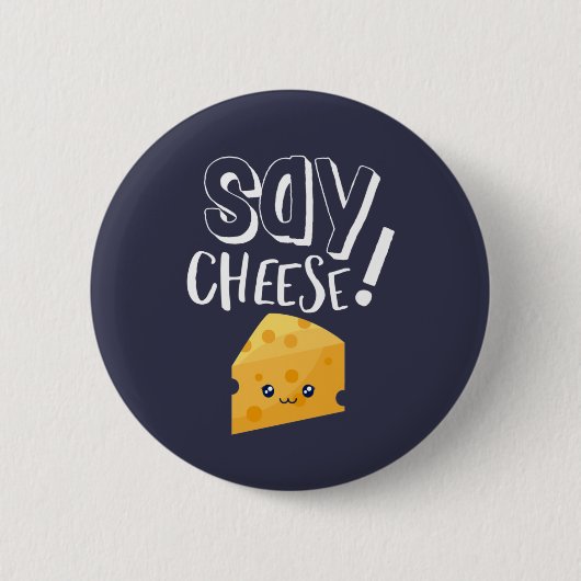 可愛おもしろいいチーズ好きフォトグラファーSay Cheese 缶バッジ (正面)