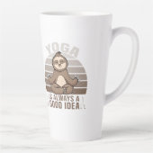 可愛おもしろいいナマケモノよヨガおもしろい。ヨガポーズ カフェラテマグ (右)