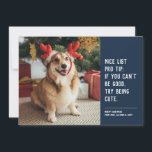可愛おもしろいいペットの写真ネイビーブルーのクリスマス シーズンカード<br><div class="desc">クリスマスの応援を送信するための可愛くて賢いホリデーカードデザイン。ネイビーブルーのクラシックに白い文字を付けたこのワンフォトデザインは、犬や猫など素敵なリストに載ろうとしている人に最適だ。言葉の読「いいリストのプロのヒントもし：あなたは良くできない、かわいい試みること。 ペット素晴らしのホリデーカードを！</div>