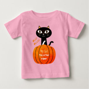可愛おもしろいい不気味ピンクのオレンジ色の黒猫カボチャ ベビーTシャツ