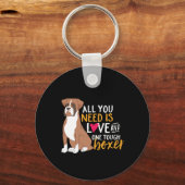 可愛おもしろいい子犬の愛必要なのはボクサー犬 キーホルダー (正面)