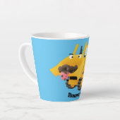 可愛おもしろいい黄色のブルドーザーのキャラクター カフェラテマグ (左アングル)