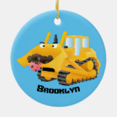 可愛おもしろいい黄色のブルドーザーのキャラクター セラミックオーナメント (裏面)