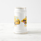 可愛おもしろいい黄色のブルドーザーのキャラクター ビールジョッキ (中央)