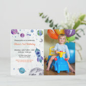 可愛おもしろいい | キッズフォト誕生日 招待状 (スタンド正面)