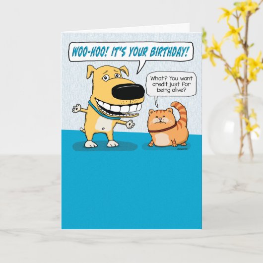 可愛おもしろいくて興奮した犬と不機嫌な猫誕生日 カード (黄色い花)