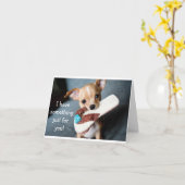 可愛おもしろいらしいチワワ犬の誕生日カード カード (黄色い花)