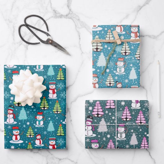 可愛すごいい雪だるまとクリスマスツリークリスマス ラッピングペーパーシート (正面)