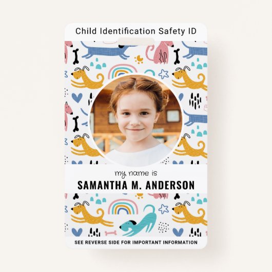 可愛よくはしゃぐい犬カスタムの写真緊急の子ID バッジ (正面)