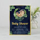 可愛らしいナマケモノのネイビーブルーベビーシャワー金ゴールド 箔招待状 (立ち正面)