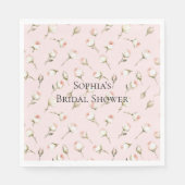 可愛らしいピンクと白のバラの花のブライダルシャワー スタンダードランチョンナプキン (正面)