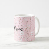 可愛らしいピンクと白の花 コーヒーマグカップ (正面右)