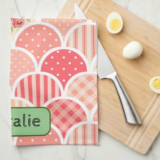 可愛らしいレトロな模様(ピンクモノグラムのl) キッチンタオル (四つ折り)