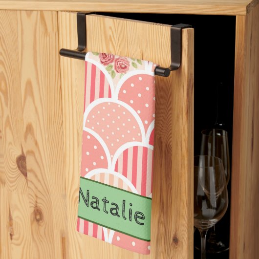 可愛らしいレトロな模様(ピンクモノグラムのl) キッチンタオル (三つ折り)