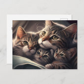 可愛らしい家庭猫 – 母猫と子猫 ポストカード (正面/裏面)