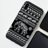 可愛らしい黒と白のタイ柄のゾウのデザイン iPhoneケース
