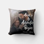 可愛エレガントい冒険が始まる引用文フォト結婚ズ クッション (正面)