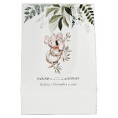 可愛エレガントい可愛らしいコアラの葉あらゆる年齢誕生日 ミディアムペーパーバッグ (裏面)