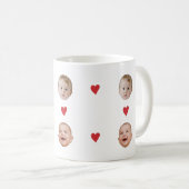 可愛カスタマイズいベビー顔2枚の写真マグカップ コーヒーマグカップ (正面右)