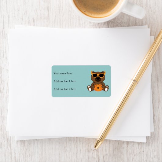 可愛カッコいいいハロウィンのクマのサングラスとカボチャ ラベル (インサイチュ)