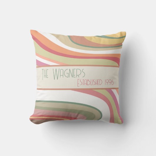可愛カラフルいストライプパーソナライズされた名の日付 クッション (正面)