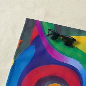 可愛カラフルいホログラフィックフクロウ ビーチタオル (インサイチュ)