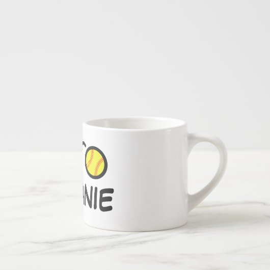 可愛パーソナライズされたいソフトボールを持つ小さな子供のマグカップ エスプレッソカップ (右)