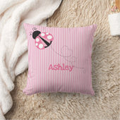 可愛パーソナライズされたいピンクのレディバグ クッション (ブランケット)