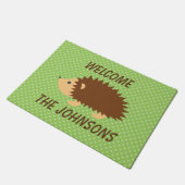 可愛パーソナライズされたいヘッジホッグ歓迎ドアマット ドアマット (アングル)