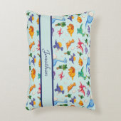 可愛パーソナライズされたい恐竜ブルーボーイベビー アクセントクッション (正面(垂直))