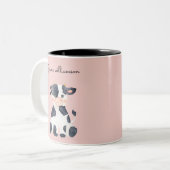 可愛パーソナライズされたい水色の牛ピンクの女の子 ツートーンマグカップ (正面左)