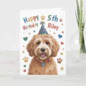 可愛パーソナライズされたい犬5番誕生日カー子供へド カード (正面)