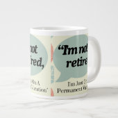可愛モダンいことわざおもしろいリタイアコーヒー ジャンボコーヒーマグカップ (正面右)