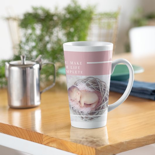 可愛モダンいベビー写真 |ピンクと白 |引用文 カフェラテマグ