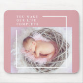 可愛モダンいベビー写真 |ピンクと白 |引用文 マウスパッド (正面)