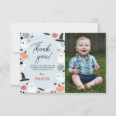 可愛モダンい不気味ワンハロウィーン少年1歳の誕生日 サンキューカード (正面)