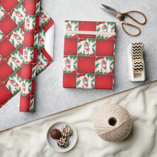 可愛モダンい猫サンタクリスマスホリー市松模様にパタン ラッピングペーパー (クラフト)