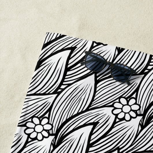 可愛モダンい白黒ヒッピーデイジーフローラ ビーチタオル (インサイチュ)