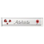 可愛モダンい赤いパーソナライズされた虫 デスクネームプレート (正面)