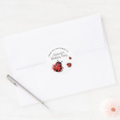 可愛モダンい赤いラディバグパーソナライズされたありがとう ラウンドシール (封筒)