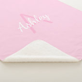 可愛モノグラムのい女の子の名前 |ピンクと白 シェルパブランケット (3/4)