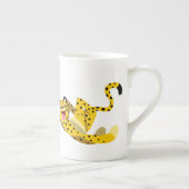 可愛ランニングい ボーンチャイナマグカップ (右)