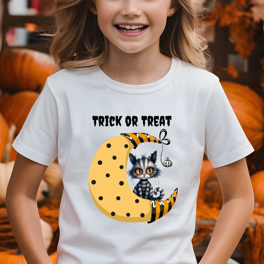 可愛不気味い幽霊の子ネコのトリックまたは治療 Tシャツ
