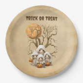 可愛不気味い幽霊ファミリートリックまたはトリート ペーパープレート (正面)