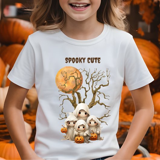 可愛不気味い幽霊ファミリートリックまたはトリート Tシャツ