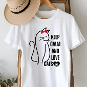 可愛保い落ち着いた愛猫 Tシャツ
