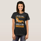 可愛得い犬井戸の小さなディノ育てよ Tシャツ (正面フル)