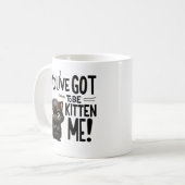 可愛得くて生意気な猫 コーヒーマグカップ (正面左)